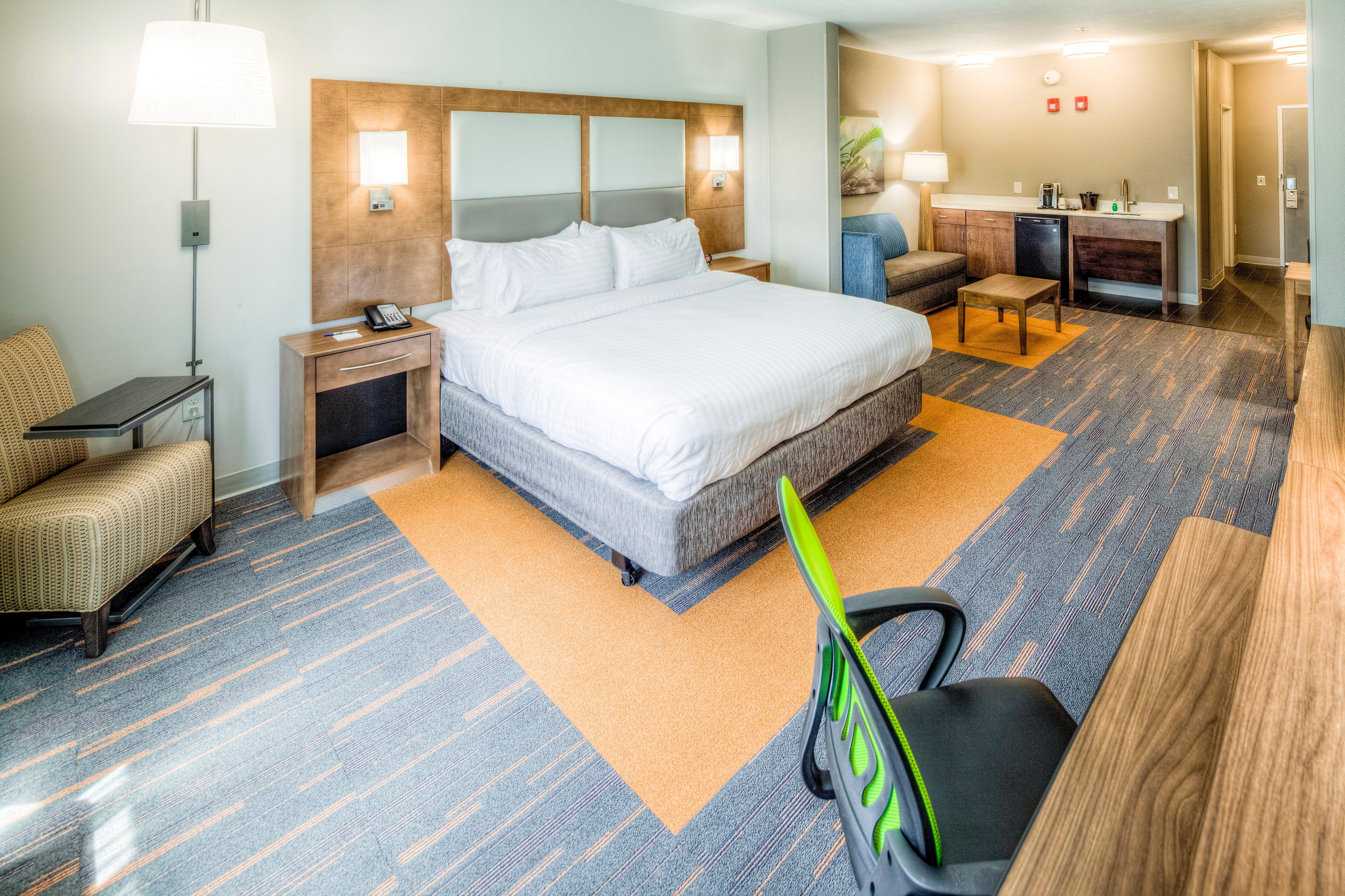 Holiday Inn Express & Suites Cleveland/Westlake By Ihg Eksteriør bilde