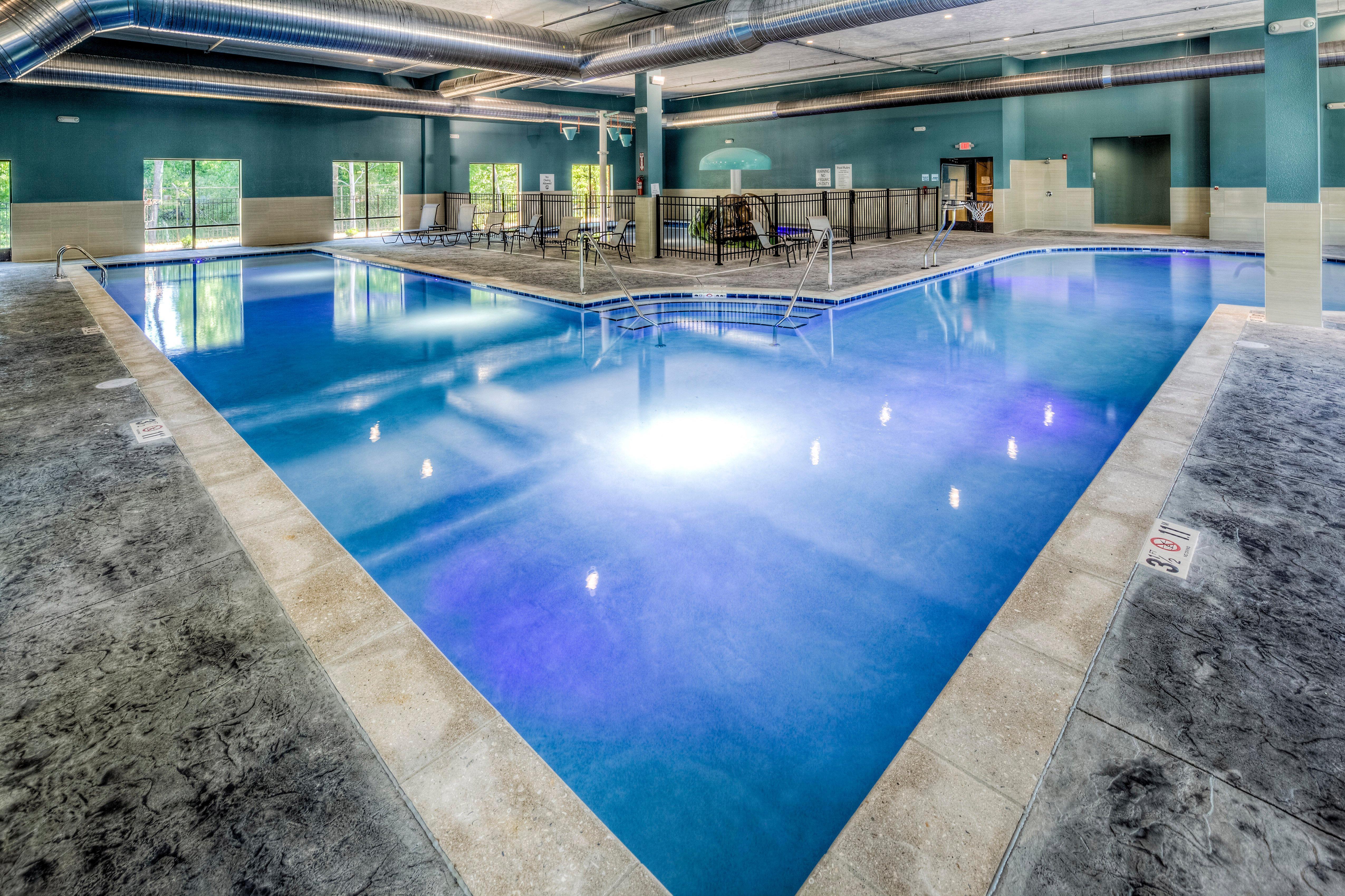 Holiday Inn Express & Suites Cleveland/Westlake By Ihg Eksteriør bilde